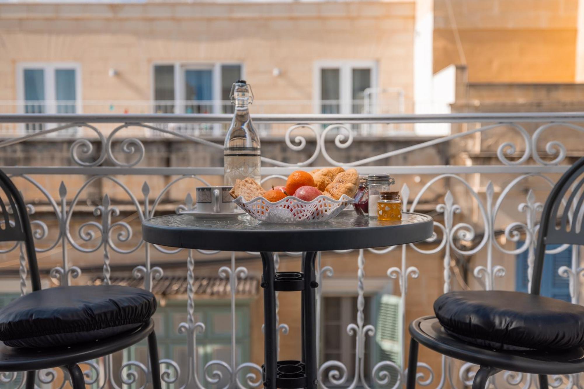 Encanto Townhouse Sliema Esterno foto