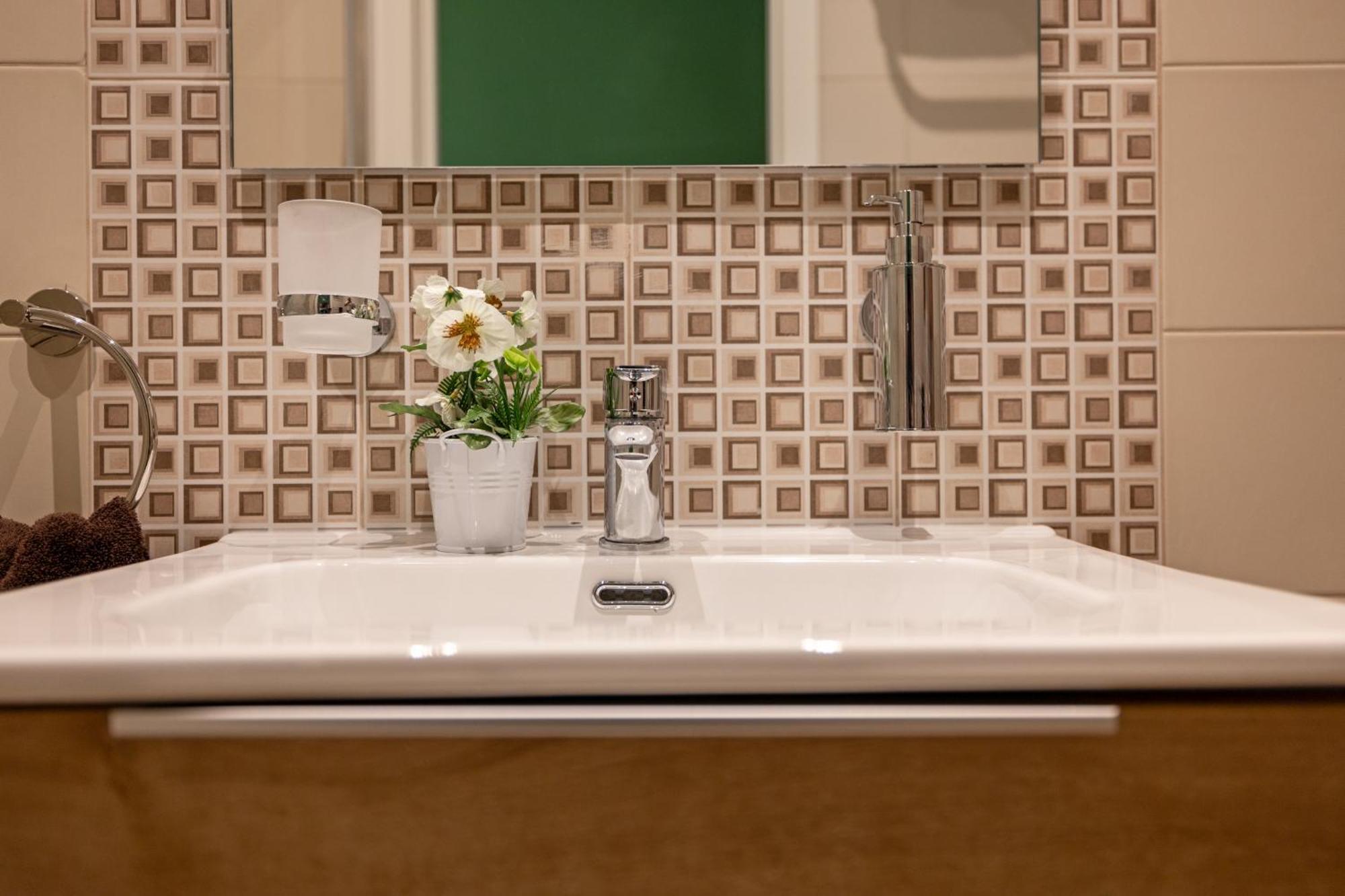 Encanto Townhouse Sliema Esterno foto